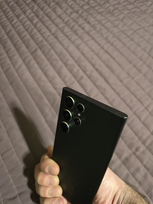 Samsung S22 Ultra defect, display in stare buna, baterie noua