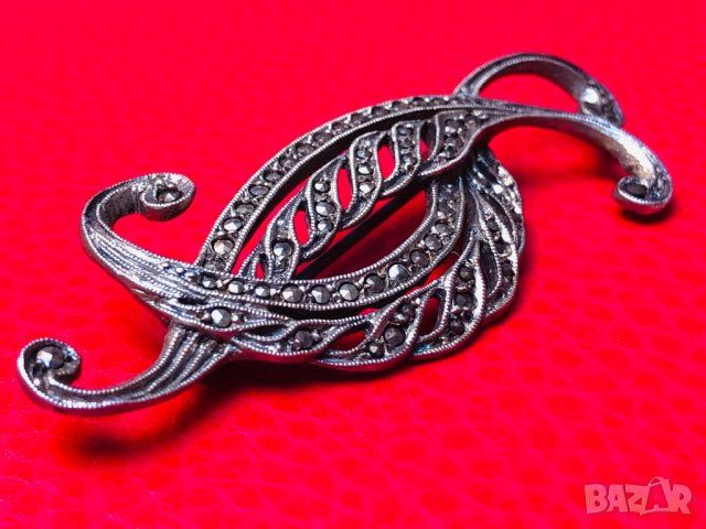 Сребърна брошка с марказити-Старо сребро!