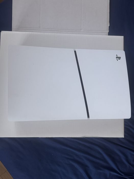 PlayStation5 slim  с дискозаписвачва и FC25