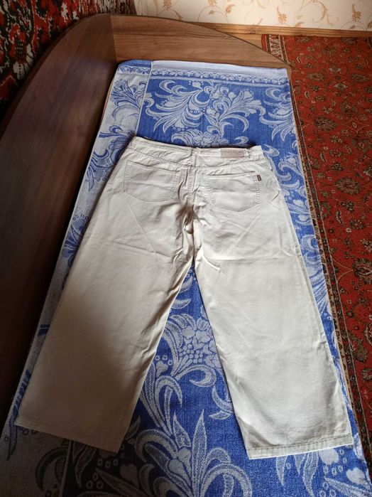 Продам мужские джинсы