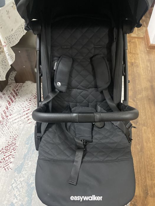 Коляска прогулочная