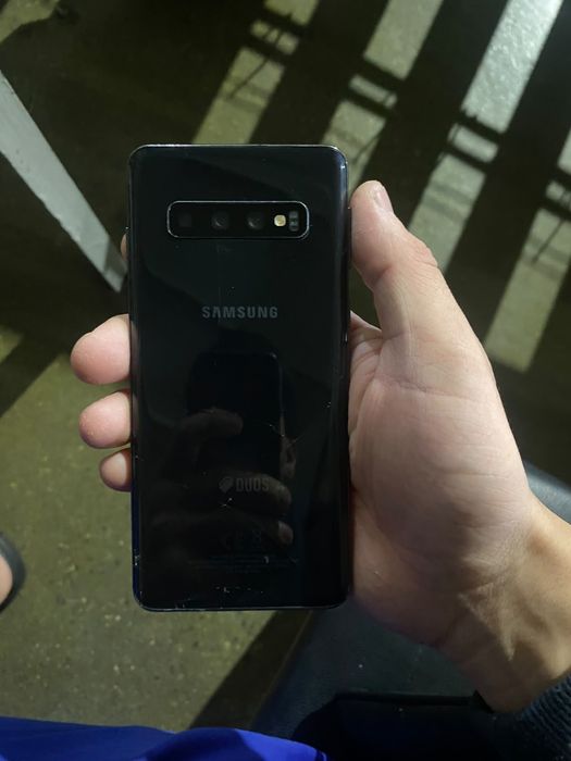 Samsung s10 128gb обмен на айфон11