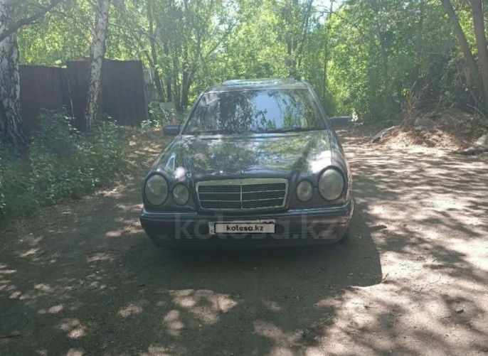 Продам мерседес 210