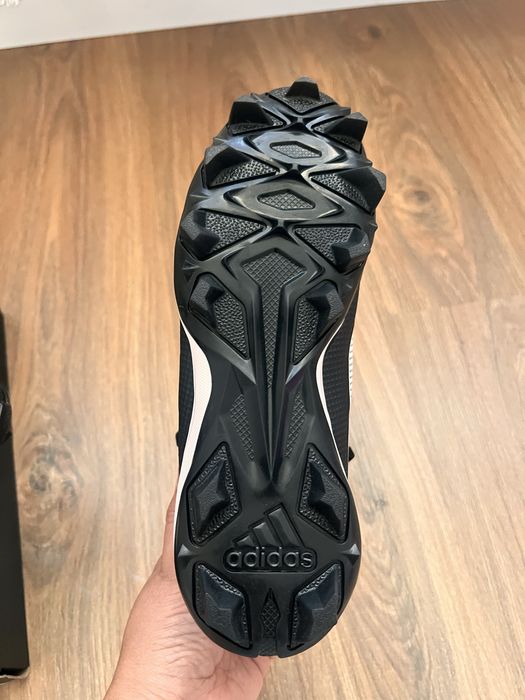 Бутсы черные Adidas