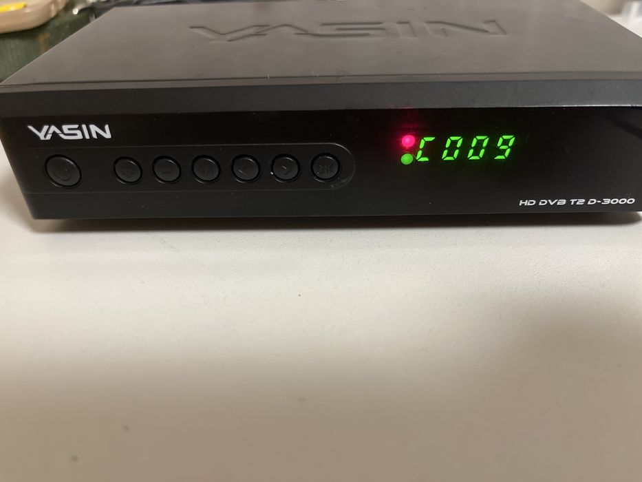 Продам DVB-T2 приставку