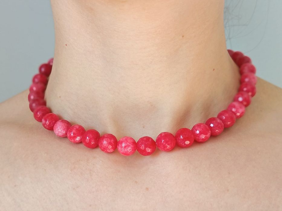 Margele /lanț /colier din pietre de jad