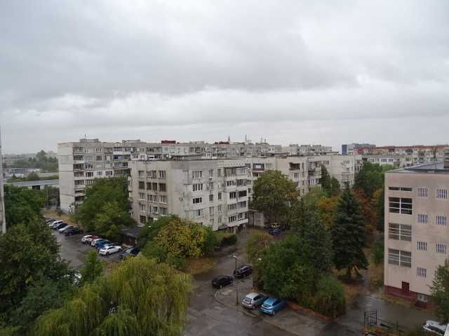Едностаен, обзаведен, Дружба 1