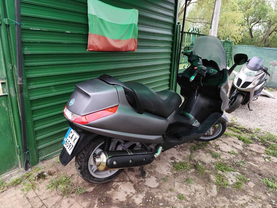 Пиаджо х 8 400 Piaggio X8 400