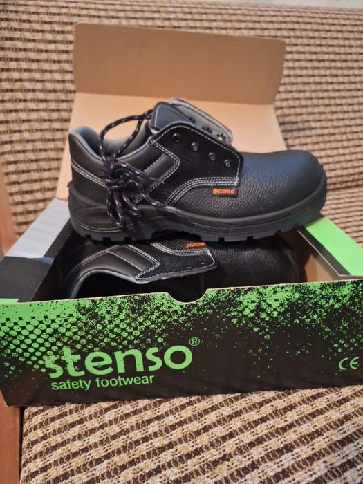 Работни обувки номер 42