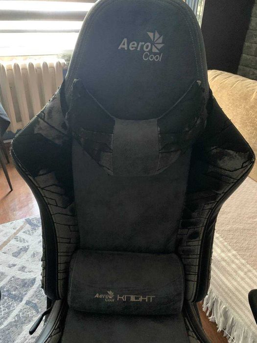 Игровое кресло AeroCool KNIGHT Чёрно-синее