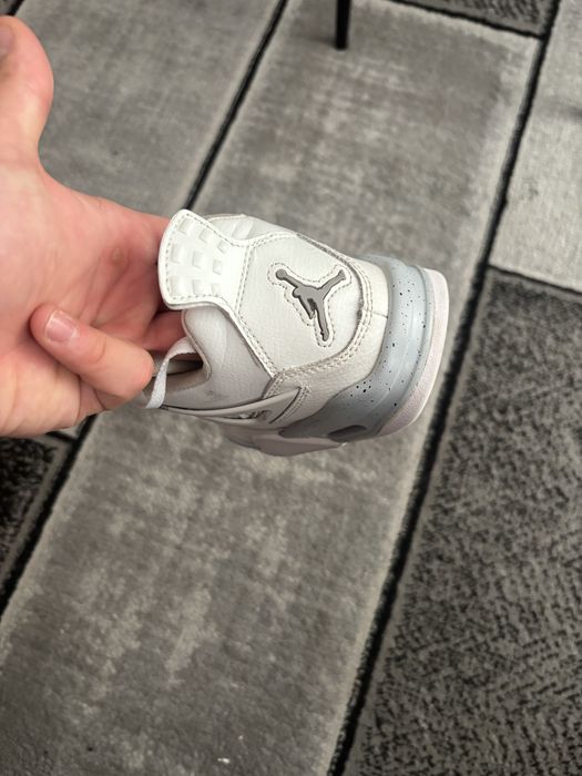 Jordan 4 Retro White Oreo