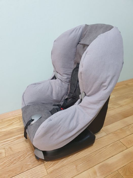 Продавам MAXI.COSI столче за кола