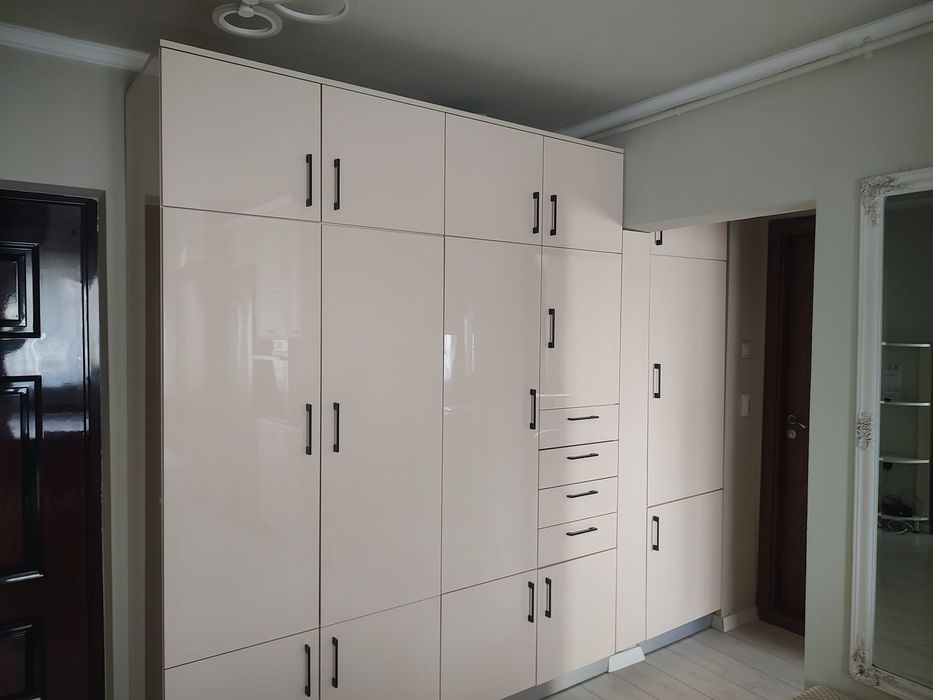 Apartament de închiriat