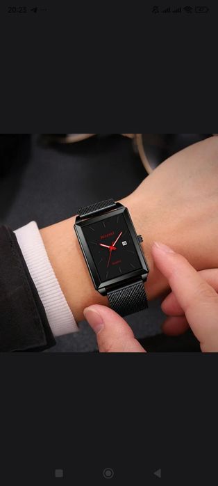 Часы кварцевые ультратонкие