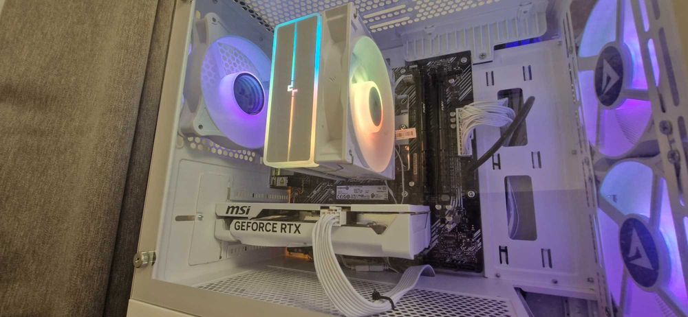 Gaming PC WHITE | RTX 5060 8GB Ryzen 5 5600 32GB DDR4 RAM 1TB SSD NVMe