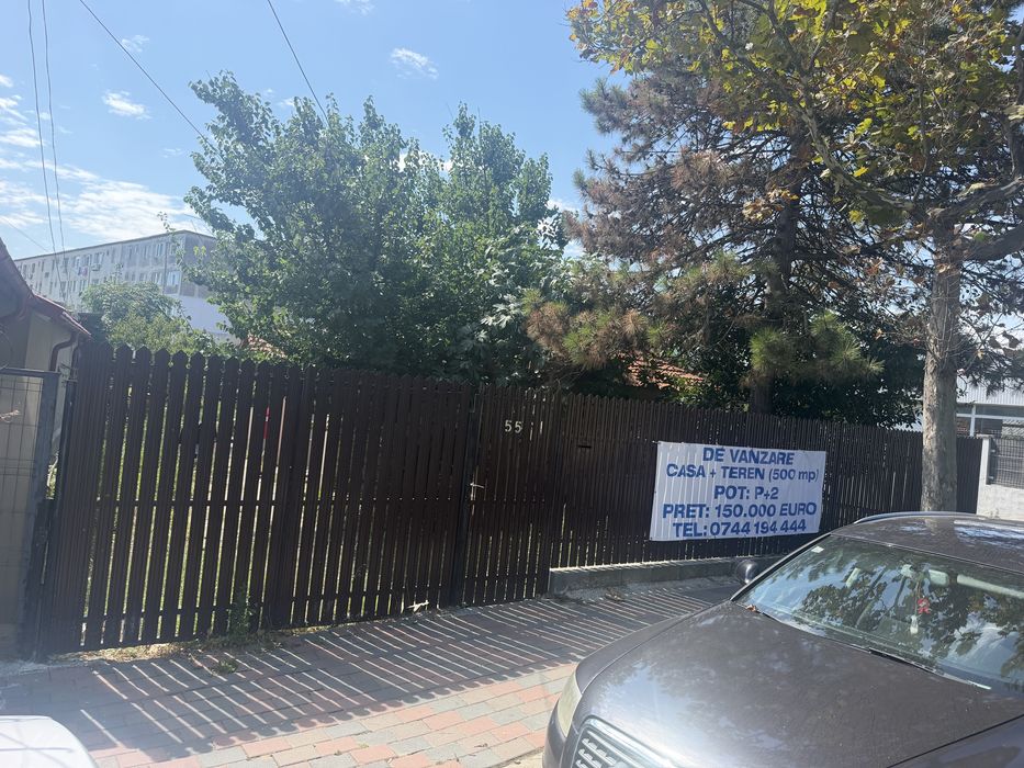 Casa cu teren de vanzare