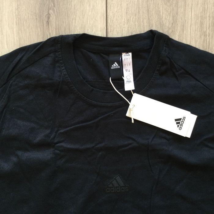 НОВА 100 % оригинална черна мъжка тениска ADIDAS ZNE размер L от САЩ