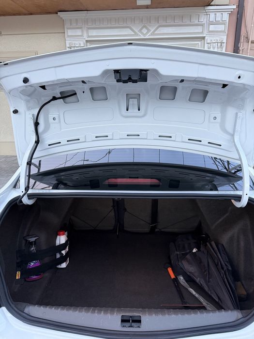 Срочно, Кобальт сотилади.