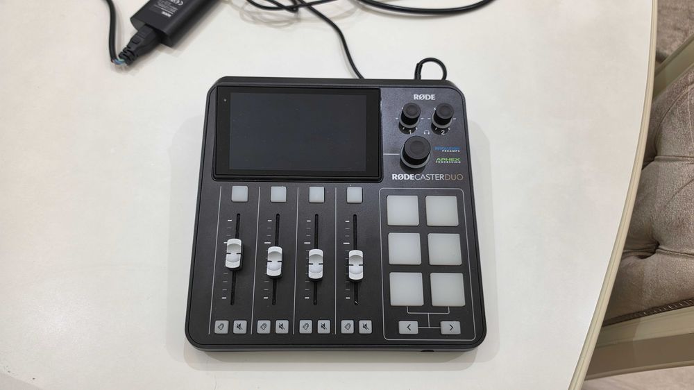 Rodecaster Duo Микшер для подкастов +SD Карта