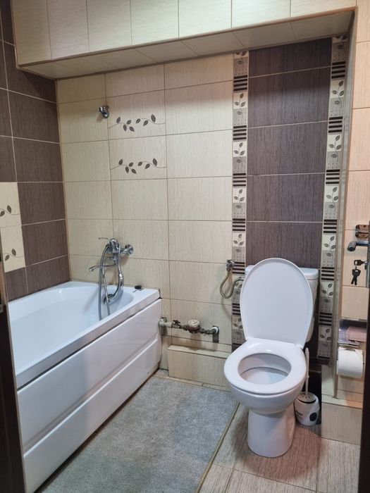 Închiriez ap ultracentral cu 2 camere