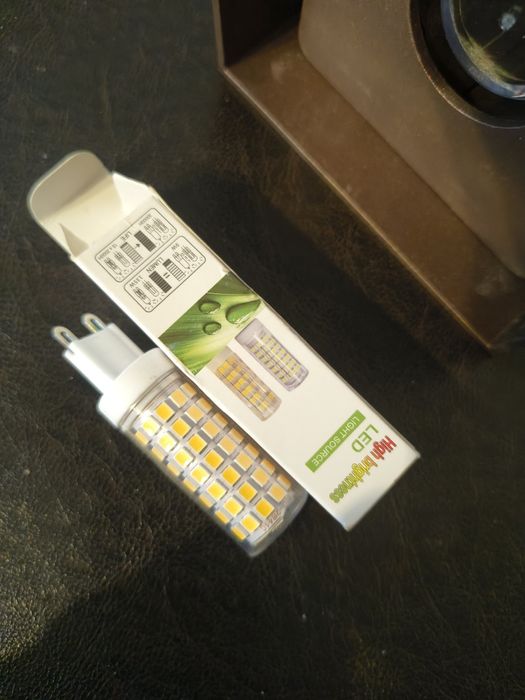 Vând aplică cu led, set 2 bucăți.