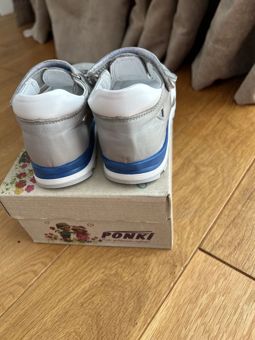 Чисто нови сандали Ponki 26 номер ест. кожа