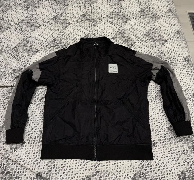 Продавам Tech fllece