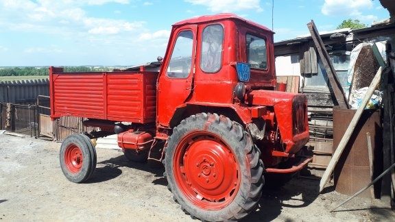 Продам трактор т 16