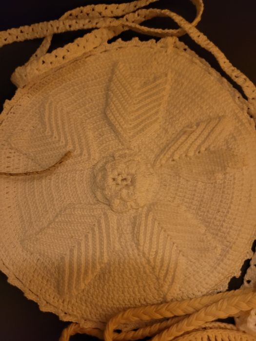 Ръчно плетени чантички на една кука