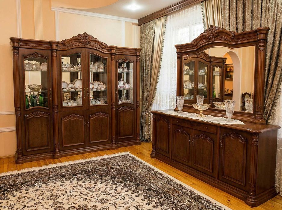 Большой комплект мебели в классическом стиле (спальня + зал)