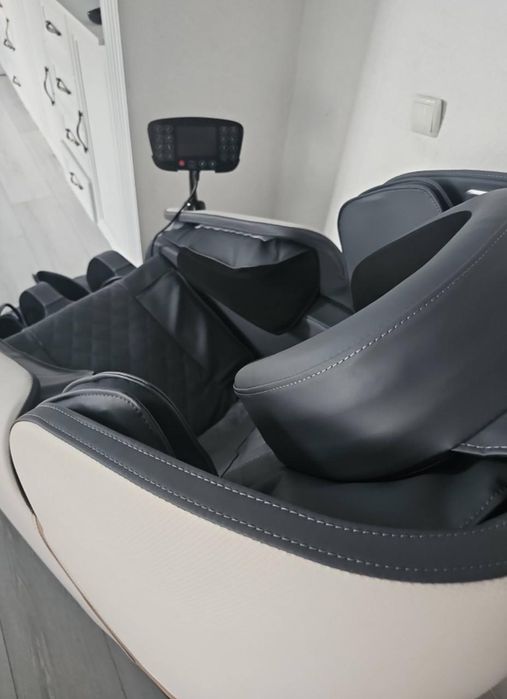 Массажное кресло