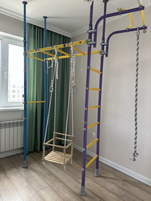 Шведская детская стена