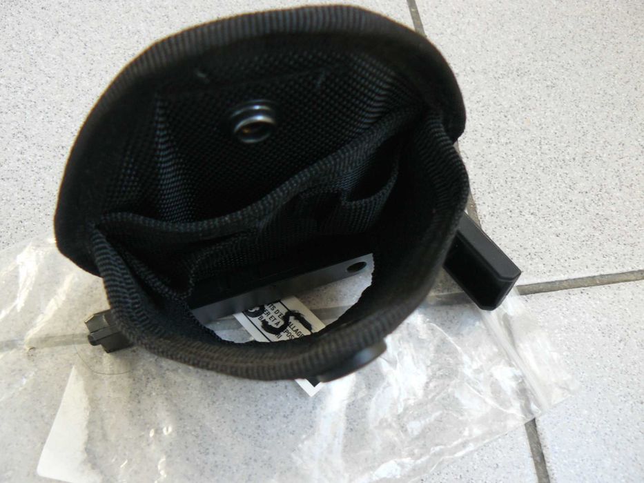 Toc Catuse Cu Prindere Sold/Curea TM Nou,Culoare Negru,Inchidere Capsa