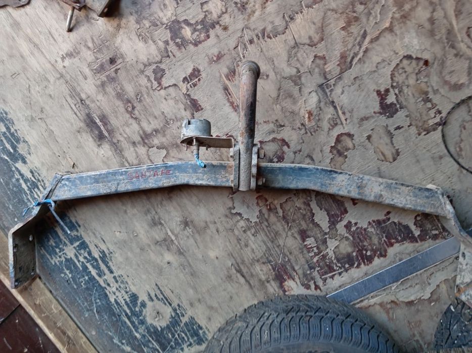 Cârlig de remorcare  Octavia Mondeo Fabia Polo Doblo .grila Sandero