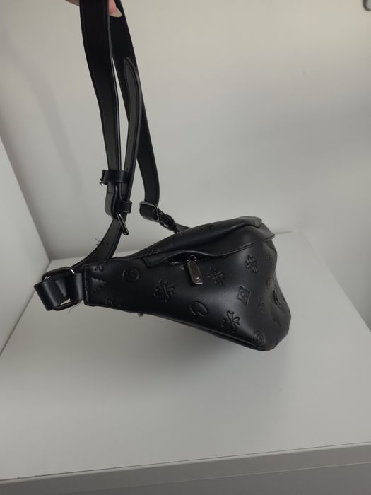 Дамска чантичка през рамо Axel