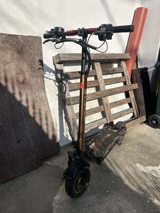 Trotineta electrica Ezotron Z200