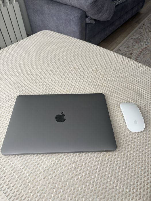Продам Macbook air M1