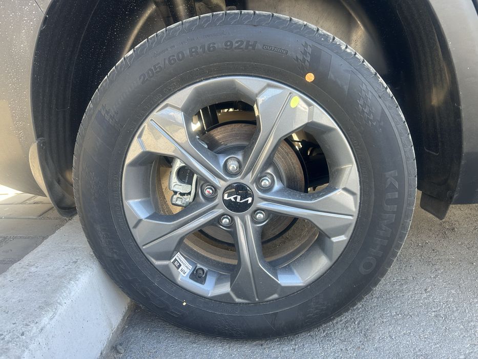 Продам шины KUMHO