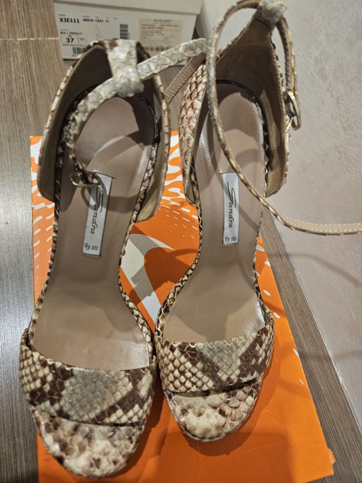 Босоножки Sandra