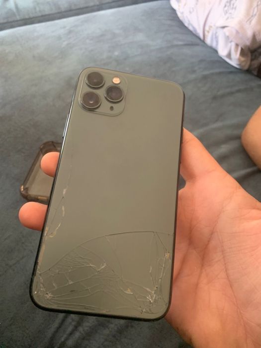 Iphone 11 pro 64 гб акб 72