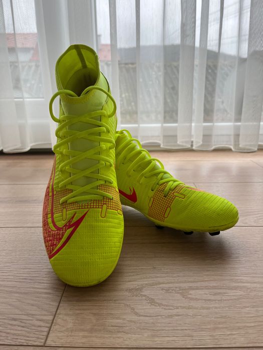 Бутонки Nike Mercurial Superfly 8 Academy MG