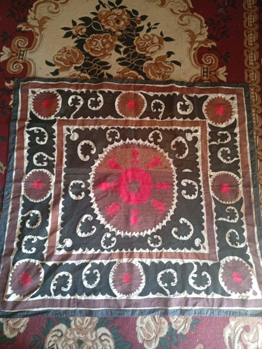 Suzani sotladi xolati yaxshi saqlangan