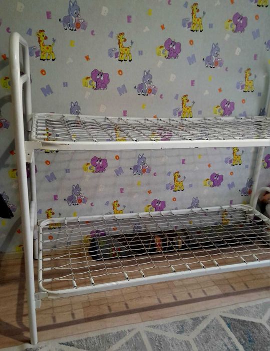 кровать двухъярусный