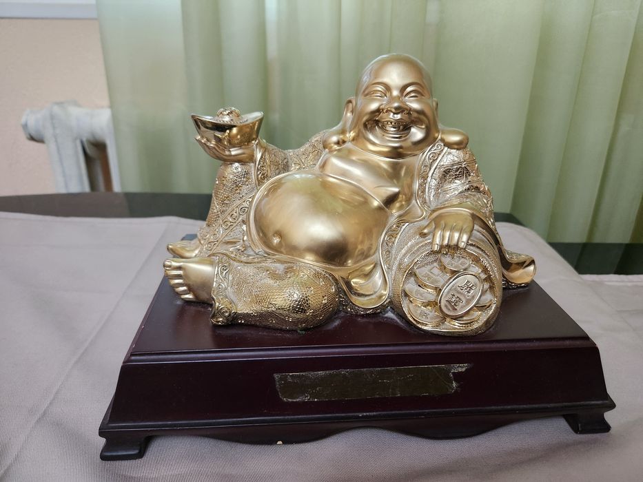 Продам статуэтки