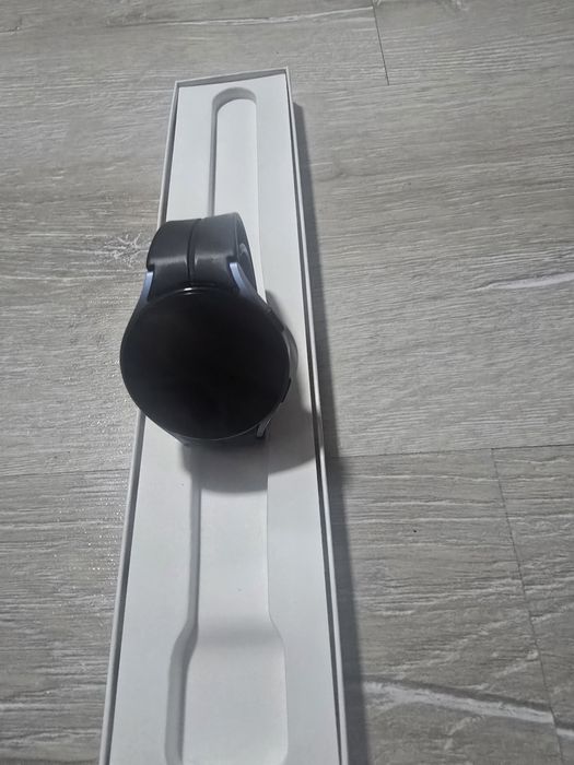 Vând Smartwatch Samsung Galaxy Watch 5 44 mm