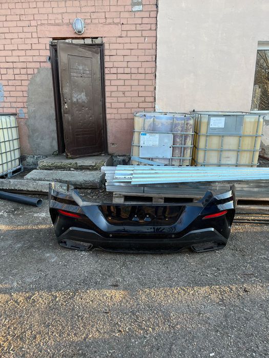 Продам бампер BMW 8