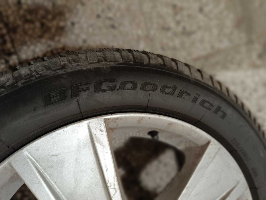 Зимни гуми с джанти 225/50 R17