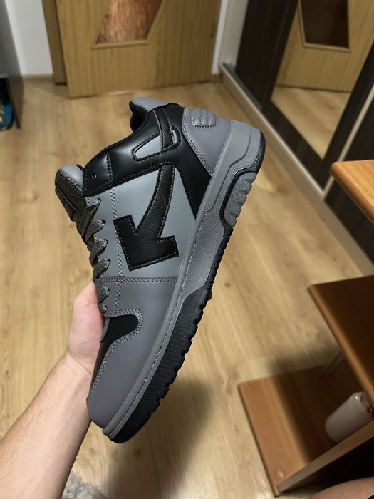 Off White marimea 45