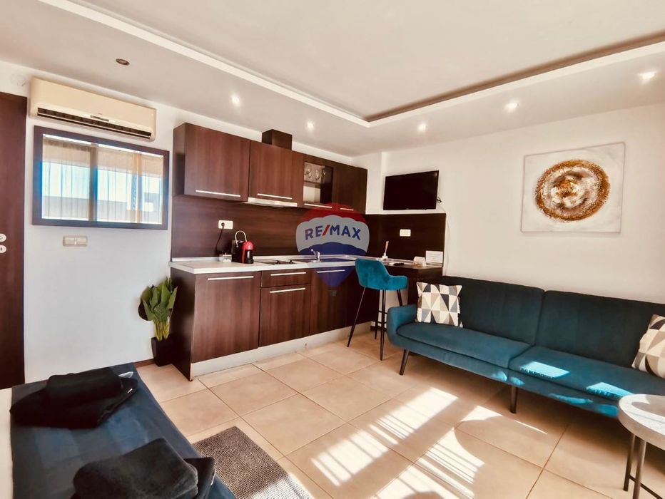 Продава се Едностаен апартамент в Балчик - 50 кв.м за 1500 €/кв.м - Снимка #6