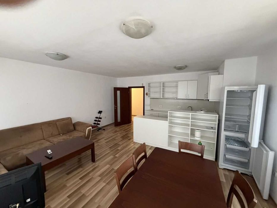 Дава се под наем Тристаен апартамент в Пловдив, Център - 110 кв.м за 498.27 € - Снимка #4